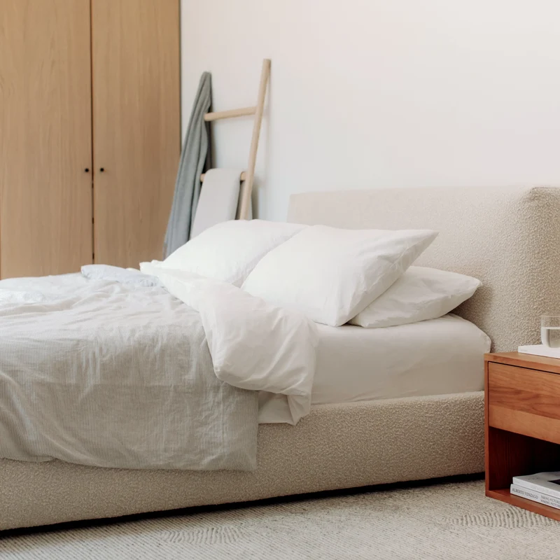 Dream Bed, Queen, Cream Boucle