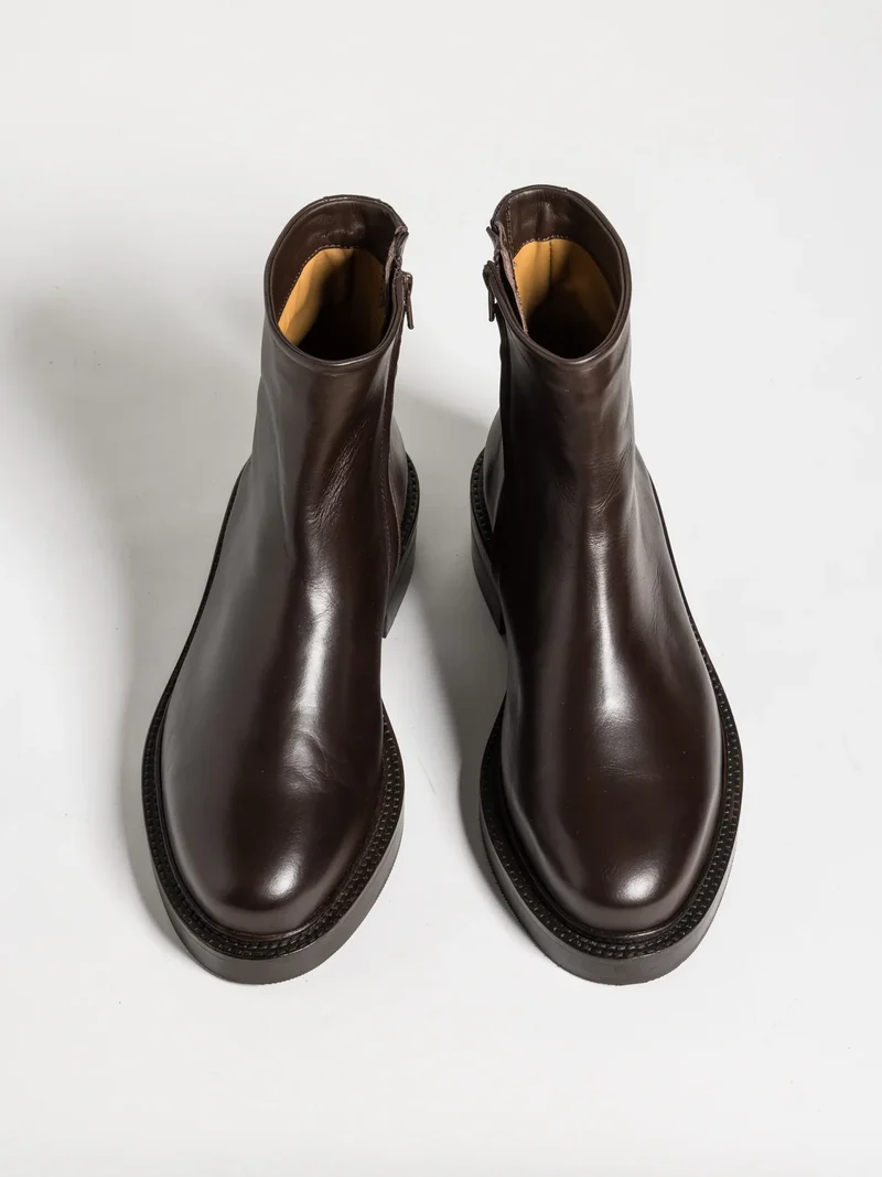 MARCUS DARK BROWN