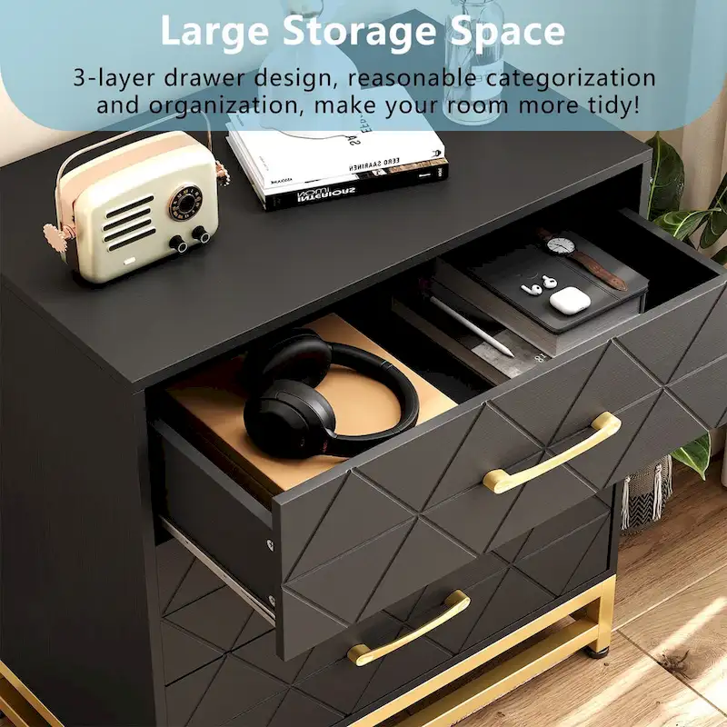 Wooden 3-Drawer Dresser Chest
